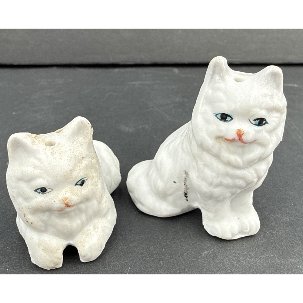 Vtg‎ 2 Mini White Persian Cat Salt & Pepper Shakers Ceramic Kitty Figurines